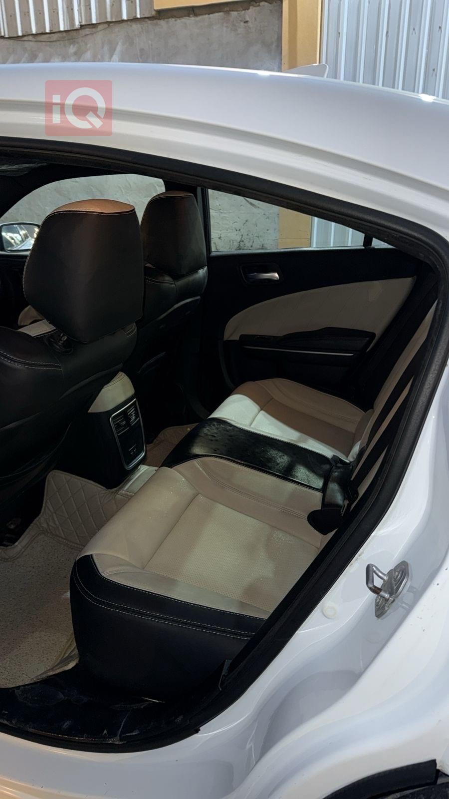 دودج تشارجر